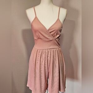 Blush Color Ribbed V-Neck Adjustable Spaghetti Strap Romper With Pockets Size M